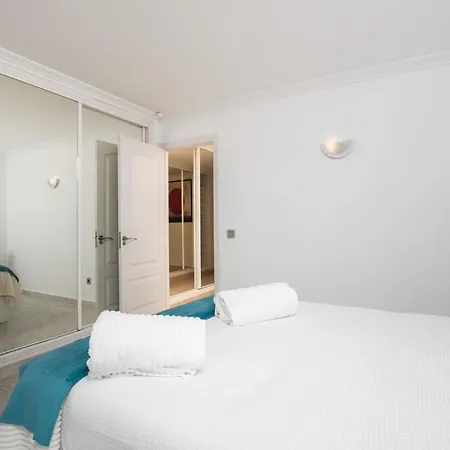 Torre Real ,panoramic Views Sea Mountain And Golf Apartment *